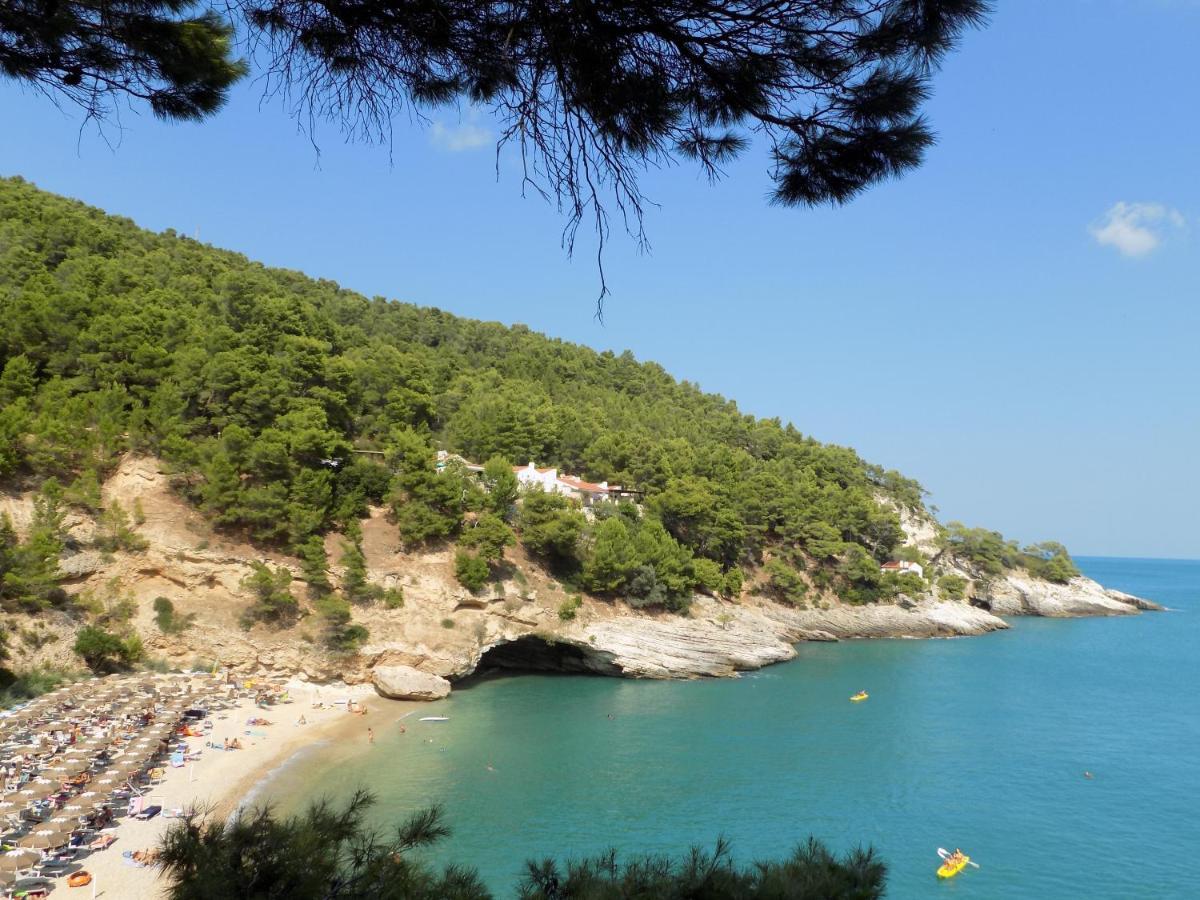 Villetta Roberto Le Macine Di Charme - Pugnochiuso Resort В'єсте Екстер'єр фото